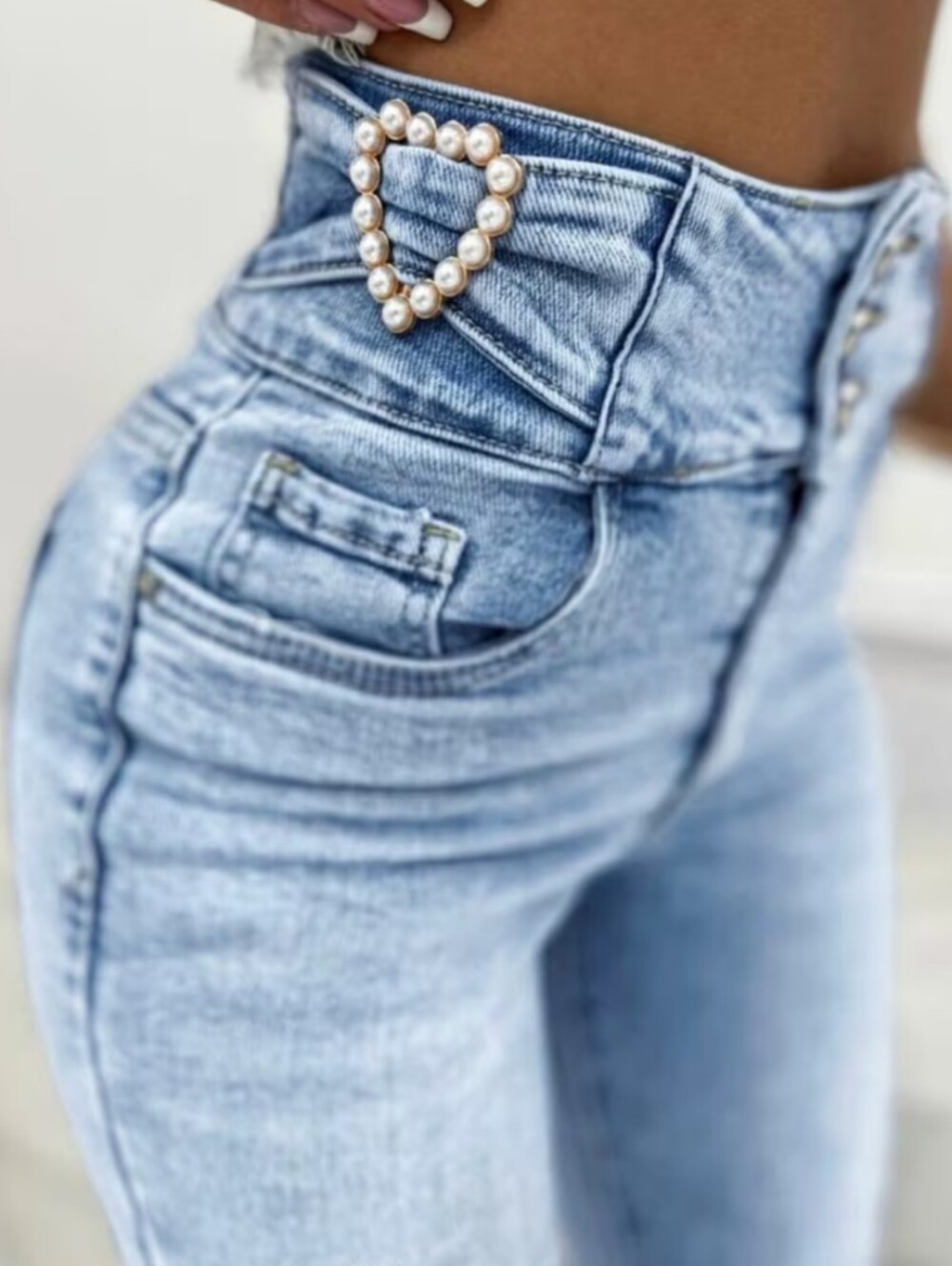Pearl Heart Accents On Waist Fitted Jeans New Size 6